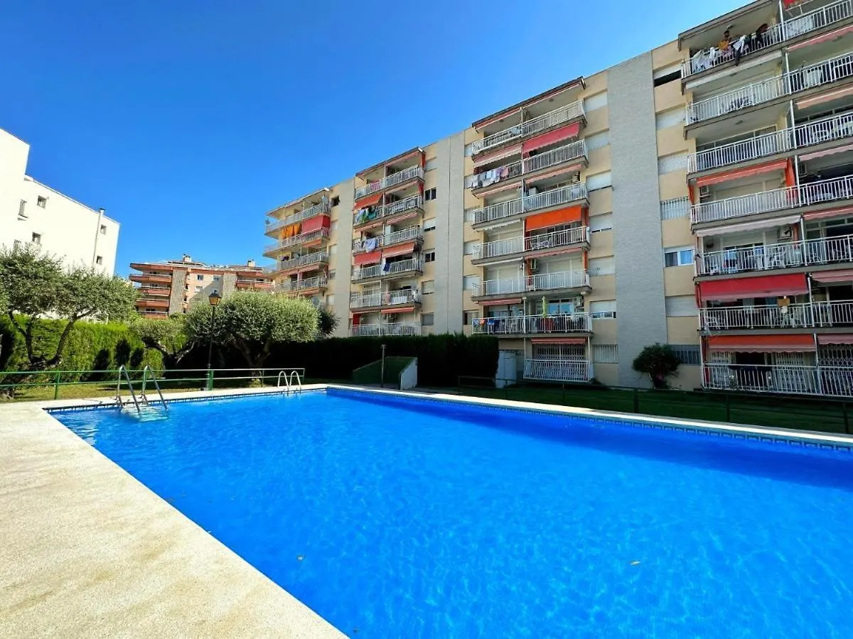 Center Salou Con Piscina location